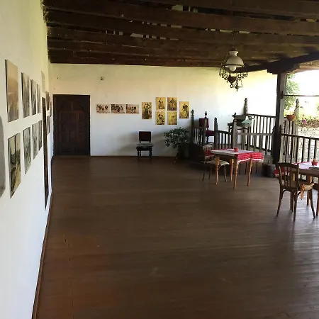 Pashko Vasa Πανσιόν