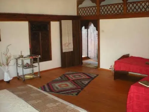 Pensjonat Pashko Vasa *